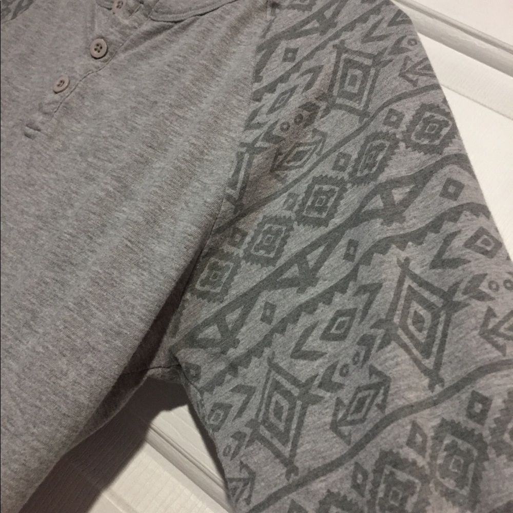 Rustic Souls Aztec Patterned Gray Baseball Tee - Picture 4 of 7